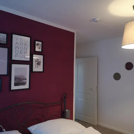 Gluehwuermchen דירה